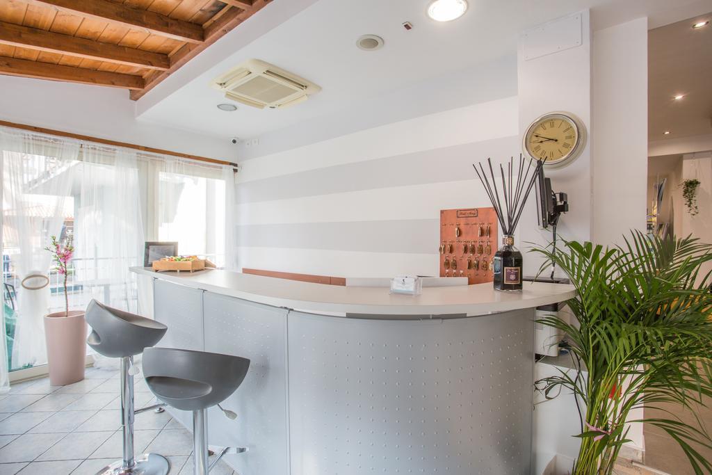 Hotel Nancy Riccione Zewnętrze zdjęcie