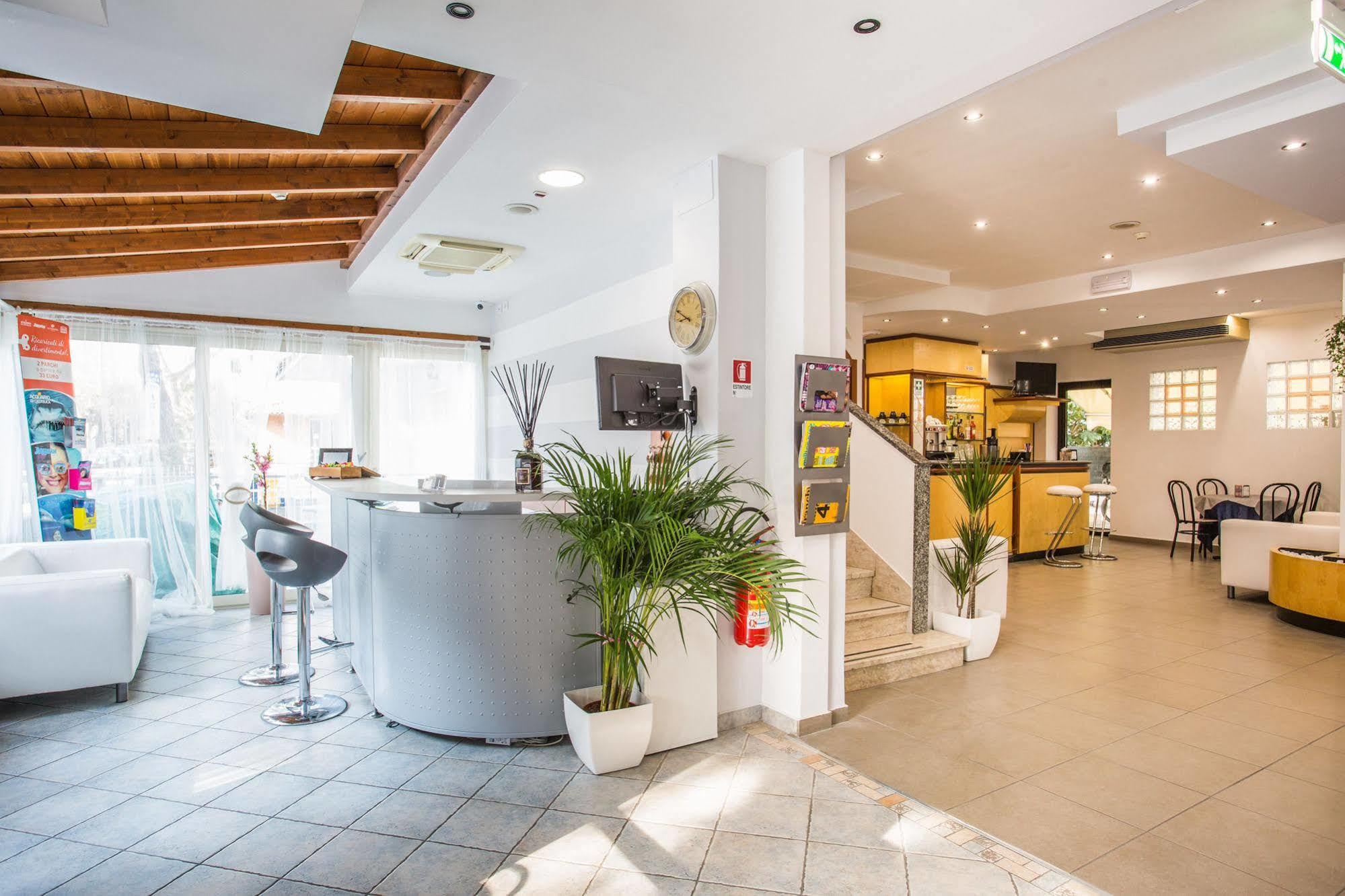 Hotel Nancy Riccione Zewnętrze zdjęcie
